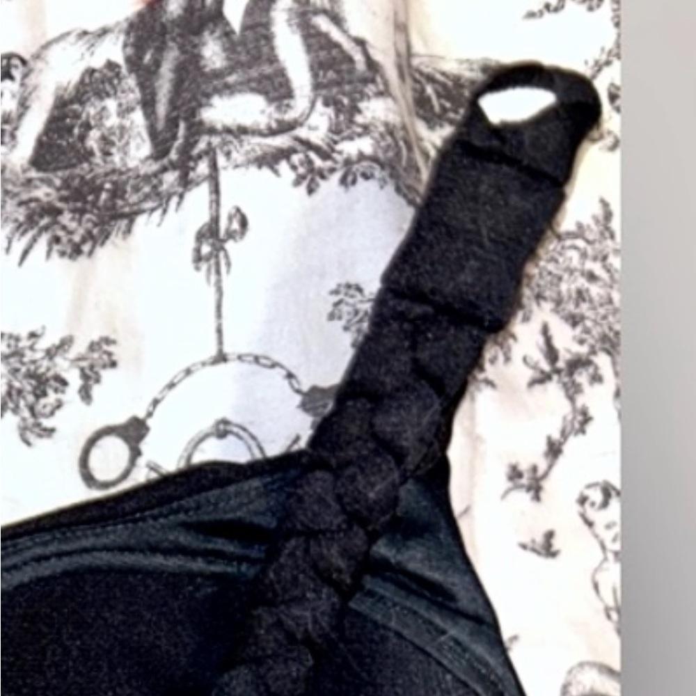 Vintage 60s Rose Marie Reid Black
Ribbed Nylon Swimsuit w/ Polynesian Floral. - Picture 9 of 11
